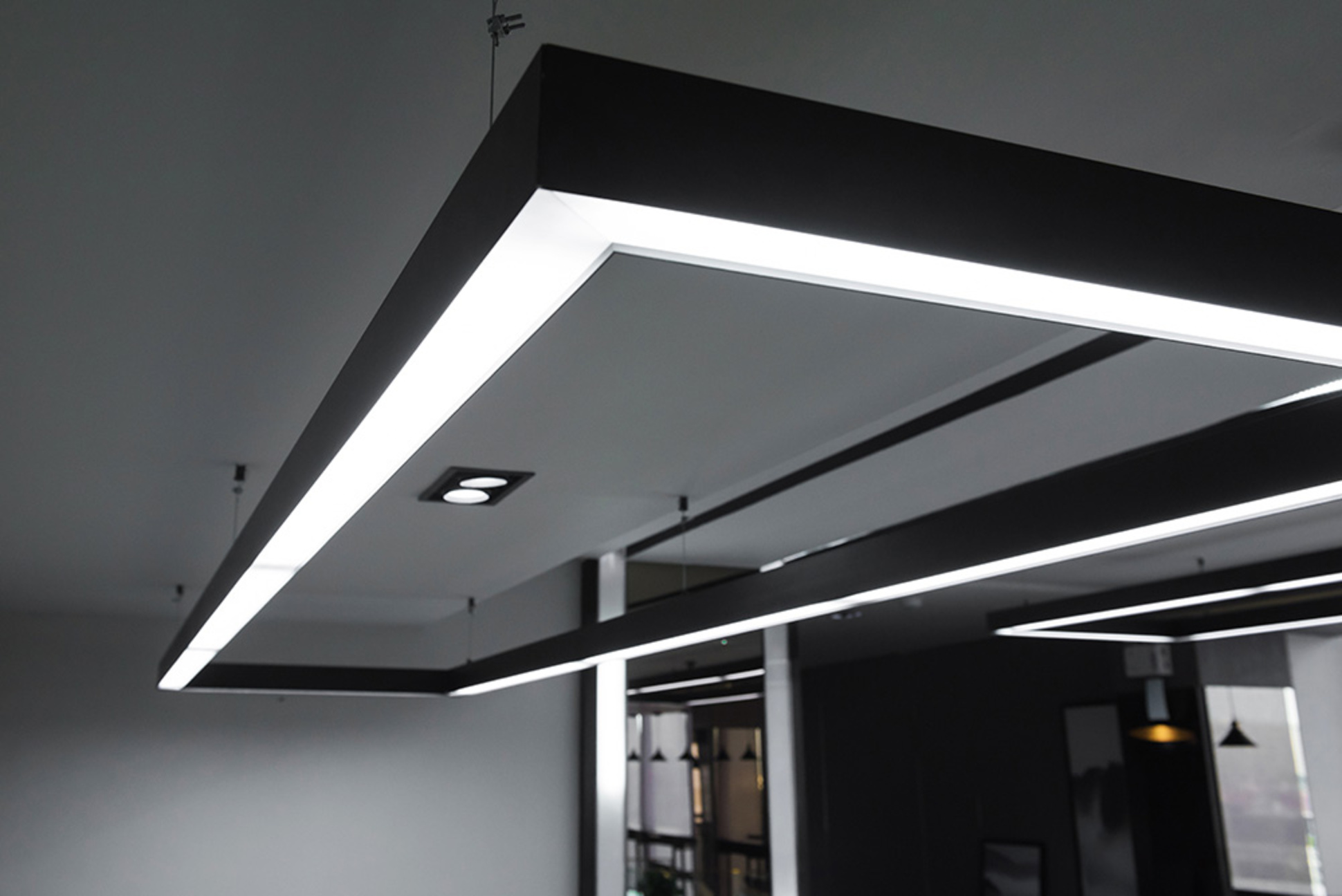 LED-Beleuchtung bei IGS Elektrotechnik GmbH in Sulzemoos